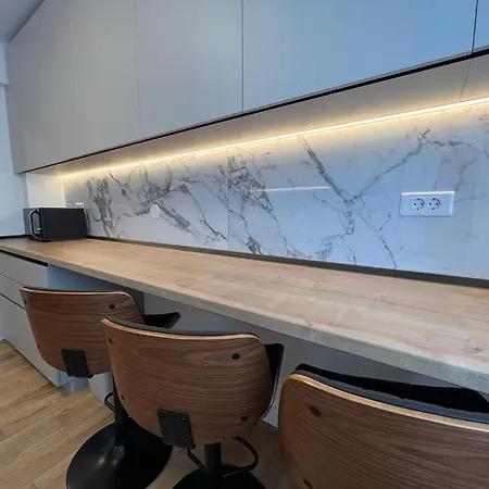 Square View Διαμέρισμα *