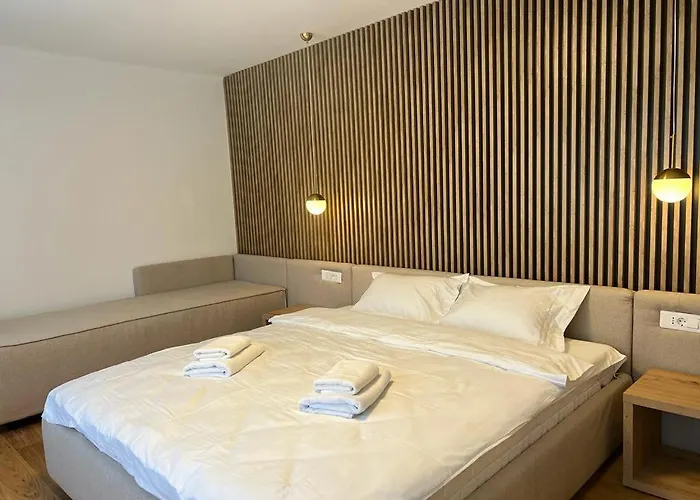 Апартаменты Square View